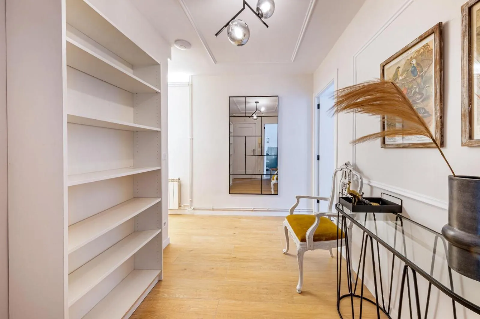 Bebarceloner Eixample Apartments - 4 Bedrooms 0*, 바르셀로나