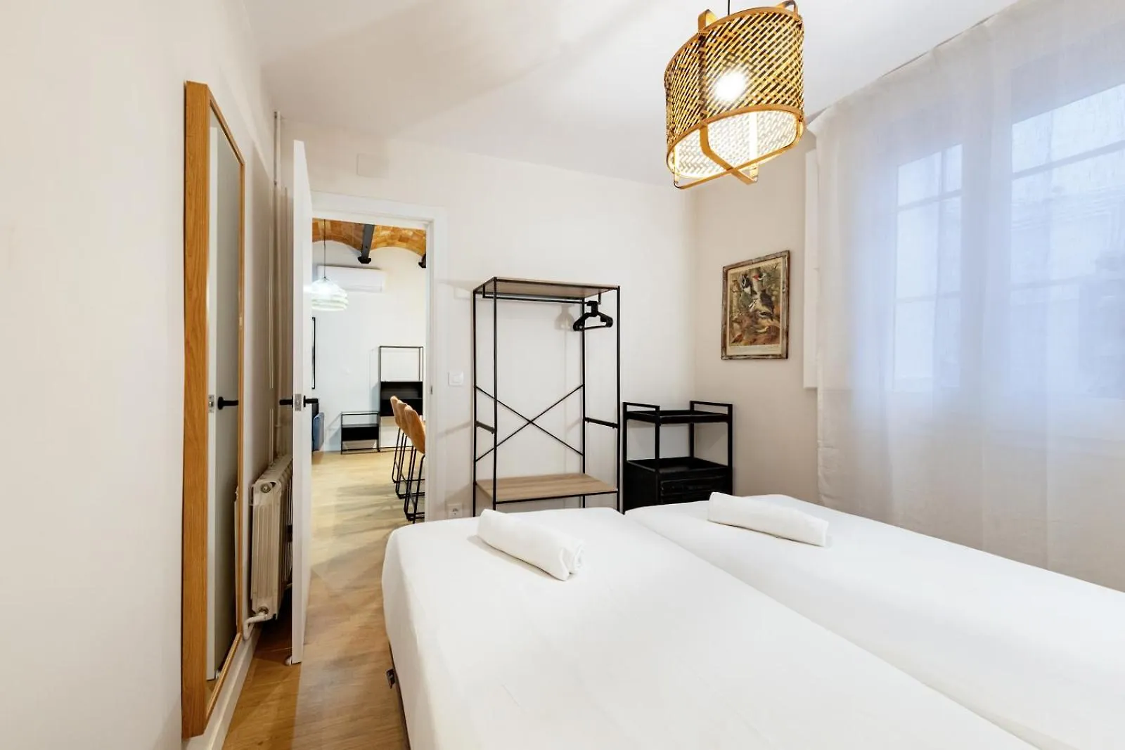 Bebarceloner Eixample Apartments - 4 Bedrooms